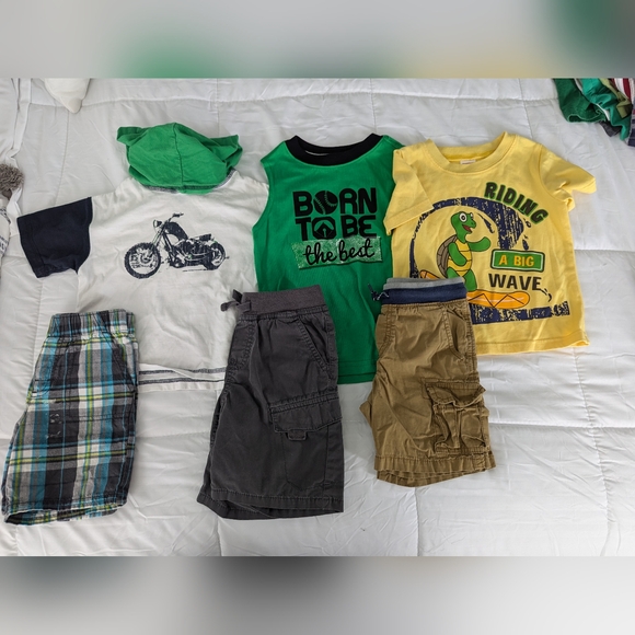 Boys Size 3T bundle 15 piece Shirts and Shorts - Picture 2 of 8